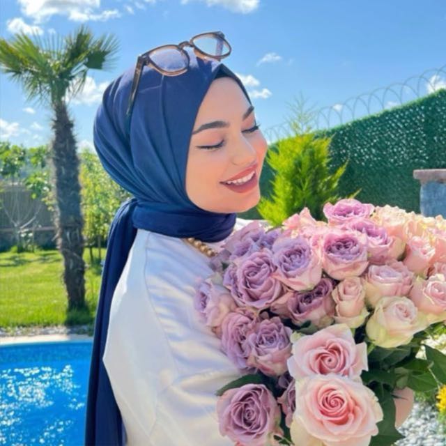 شّـارعَ الـحبُ🦋صور بنات اغاني حب غزل ستوريات حالات عبارات تحشيش